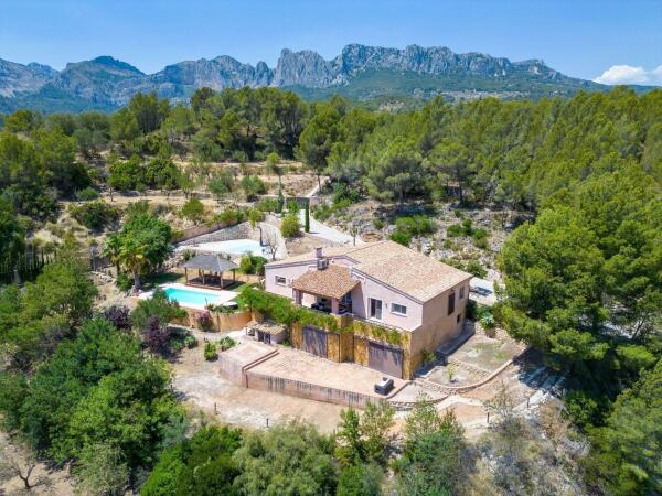 Villa Con Vistas A Mar Y Montaña